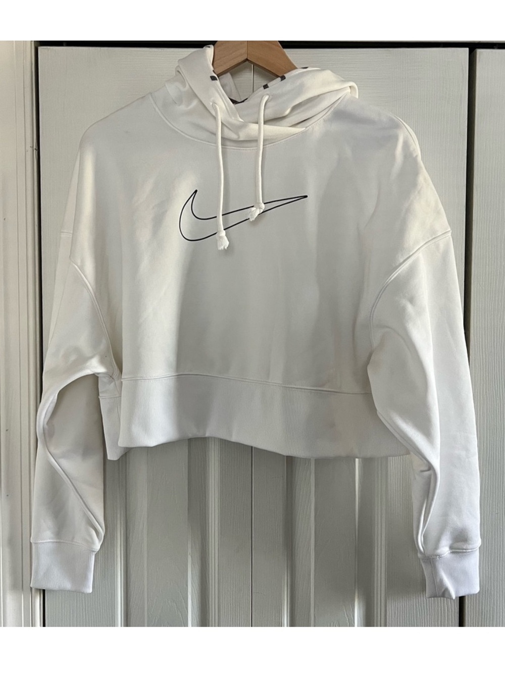 Nike White Cropped Hoodie Size Medium